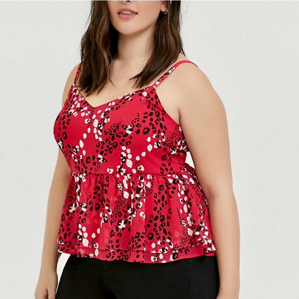 Flirty plus size top size 5 from Torrid